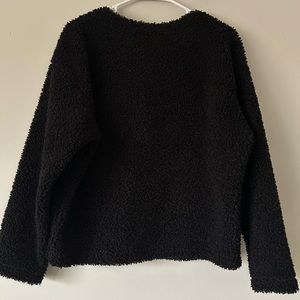Uniqlo Fuzzy Crewneck Sweatshirt Size Medium